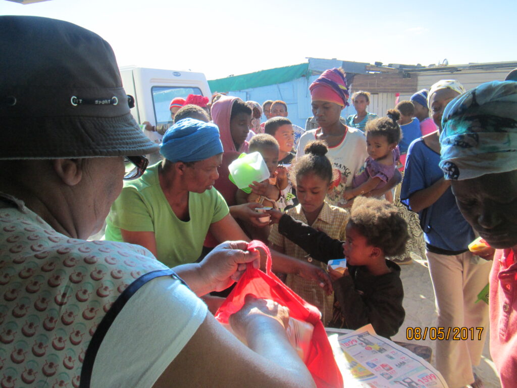 Food Distribution (18)