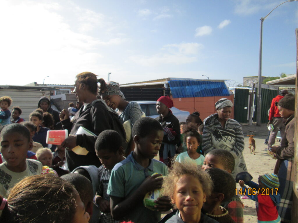Food Distribution (9)